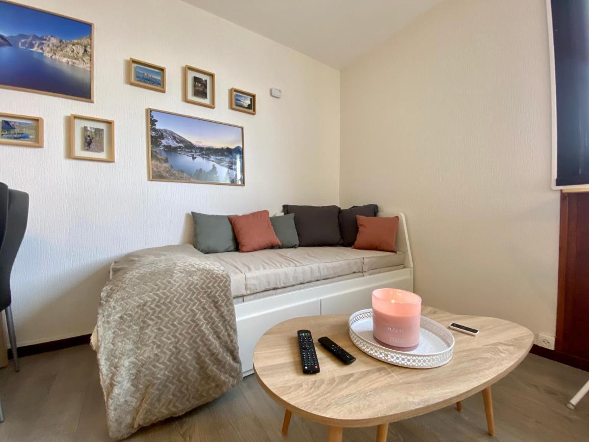Apartment Au Pied Des Pistes - Pla D'adet *